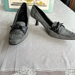 Elegant Black and White Herringbone Heels